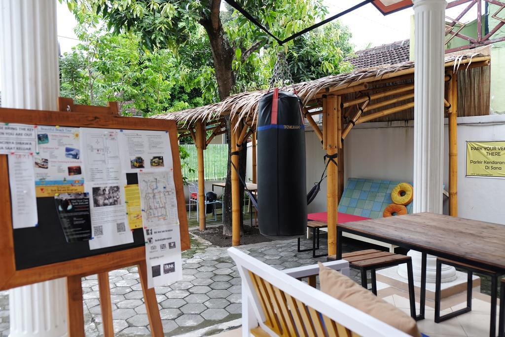 Hoz Bed & Breakfast ジョグジャカルタ エクステリア 写真